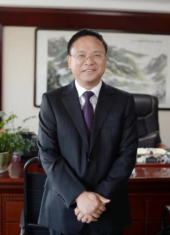 董事長(zhǎng)簡(jiǎn)介 董事長(zhǎng)簡(jiǎn)介